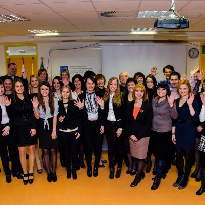 Študenti in kolektiv MFDPŠ